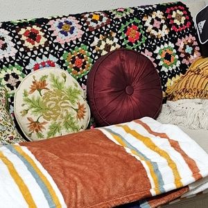 Decorative pillows